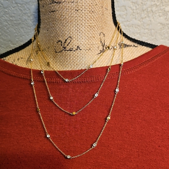 Elegant Gold Beaded Necklace - Picture 3 of 5